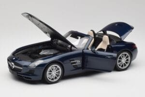 Mercedes SLS AMG R197 Roadster South Seas Niebieski Minichamps 1:18 100039031 Metal — zdjęcie 2 z 8