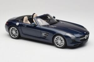Mercedes SLS AMG R197 Roadster South Seas Niebieski Minichamps 1:18 100039031 Metal — zdjęcie 6 z 8