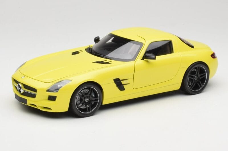 Mercedes SLS AMG C197 Żółty Minichamps 1:18 100039022 Metal
