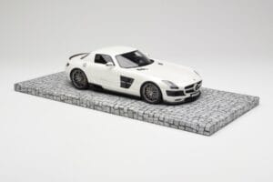 Mercedes Brabus SLS AMG 700 Biturbo Pearl Biały Minichamps 1:18 107032020 Metal — zdjęcie 4 z 6