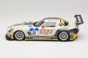 Mercedes SLS AMG GT3 #21 Rowe Racing M. Zehe / M. Hartung ADAC 24h Nurburgring 2012 Minichamps 1:18 151123121 Metal — zdjęcie 3 z 6