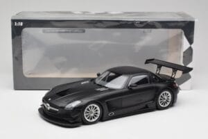 Mercedes SLS AMG GT3 C197 Street Matt Czarny Minichamps 1:18 151113101 Metal — zdjęcie 6 z 6