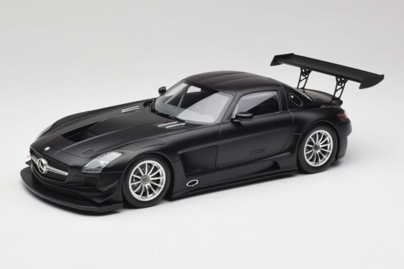 Mercedes SLS AMG GT3 C197 Street Matt Czarny Minichamps 1:18 151113101 Metal