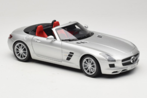 Mercedes SLS AMG Roadster Iridium Srebrny Minichamps 1:18 B66960078 Metal — zdjęcie 6 z 8