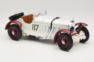 Mercedes SSKL #87 R. Caracciola Biały 1931 Bburago 1:18 3002-P1 Metal — zdjęcie 4 z 6