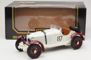 Mercedes SSKL #87 R. Caracciola Biały 1931 Bburago 1:18 3002-P1 Metal — zdjęcie 6 z 6