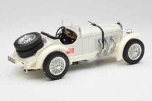 Mercedes SSKL Biały i Kremowy Bburago 1:18 3002-M1 Metal — zdjęcie 2 z 6