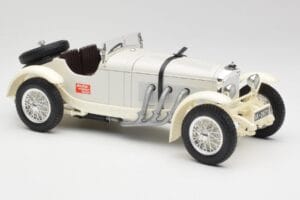 Mercedes SSKL Biały i Kremowy Bburago 1:18 3002-M1 Metal — zdjęcie 4 z 6