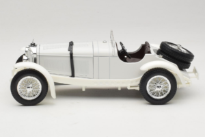 Mercedes SSKL Biały 1931 Bburago 1:18 3002-M2 Metal — zdjęcie 3 z 6
