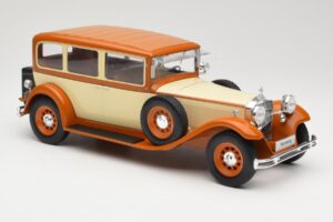 Mercedes Type Nurburg W08 460/460K Beige MCG 1:18 MCG18034 Metal — zdjęcie 4 z 6