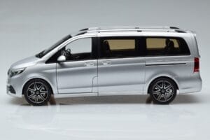 Mercedes V-Class V260 AMG Line Srebrny Norev 1:18 183871 Metal — zdjęcie 5 z 10