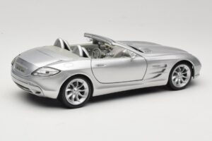 Mercedes Vision SLR Roadster Srebrny Maisto 1:18 B66962107 Metal — zdjęcie 3 z 8