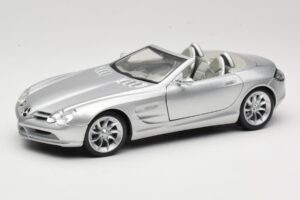 Mercedes Vision SLR Roadster Srebrny Maisto 1:18 B66962107 Metal