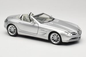 Mercedes Vision SLR Roadster Srebrny Maisto 1:18 B66962107 Metal — zdjęcie 6 z 8