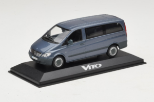Mercedes Vito W638 Lugano Grey Minichamps 1:43 B67871201 Metal — zdjęcie 2 z 4