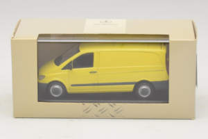Mercedes Vito W638 Żółty Minichamps 1:43 B67871200-R1 Metal — zdjęcie 4 z 4