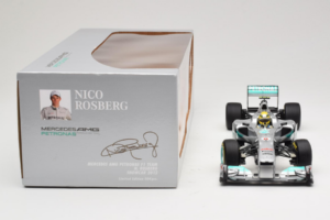 Mercedes W03 #8 N. Rosberg Mercedes AMG Petronas Showcar 2012 Minichamps 1:18 110120078 Metal — zdjęcie 6 z 7