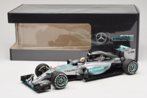 Mercedes W06 #44 L. Hamilton F1 World Champion 2015 Dealer Edition Minichamps 1:18 B66960539 Metal — zdjęcie 7 z 7