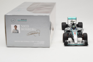 Mercedes W06 #6 N. Rosberg Mercedes AMG Petronas Japanese Grand Prix 2015 Minichamps 1:18 110150206 Metal — zdjęcie 6 z 7