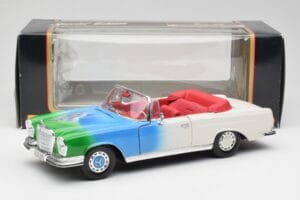 Mercedes 280SE W108 Tricolor Maisto 1:18 56014 Metal — zdjęcie 8 z 8