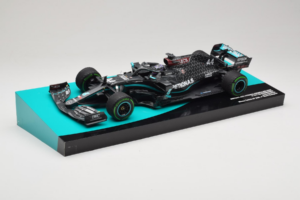 Mercedes W11 #44 L. Hamilton Mercedes AMG Petronas Turkish Grand Prix Winner World Champion 2020 Minichamps 1:18 113201444 Ży — zdjęcie 2 z 7