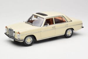 Mercedes W115 Strich 8 Kremowy Sun Star 1:18 4581 Metal