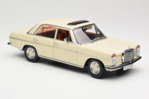 Mercedes W115 Strich 8 Kremowy Sun Star 1:18 4581 Metal — zdjęcie 6 z 8