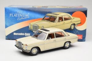 Mercedes W115 Strich 8 Kremowy Sun Star 1:18 4581 Metal — zdjęcie 8 z 8