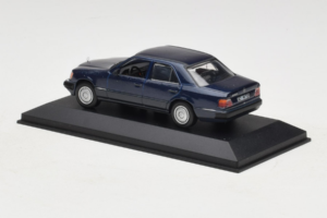 Mercedes W124 Ciemny Niebieski Minichamps 1:43 MB006 Metal — zdjęcie 3 z 4