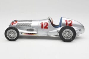 Mercedes W125 #12 R. Caracciola Grand Prix 1937 CMC 1:18 M-052 Metal — zdjęcie 3 z 6
