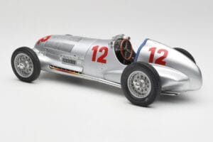 Mercedes W125 #12 R. Caracciola Grand Prix 1937 CMC 1:18 M-052 Metal — zdjęcie 5 z 6