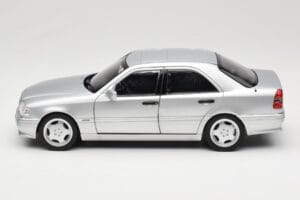 Mercedes C36 AMG W202 Silver Metallic Norev 1:18 183380 Metal — zdjęcie 4 z 8