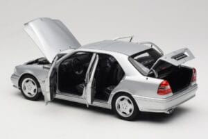 Mercedes C36 AMG W202 Silver Metallic Norev 1:18 183380 Metal — zdjęcie 5 z 8