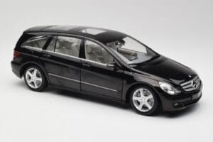 Mercedes R-Class W251 Obsydian Czarny Minichamps 1:18 150034601 Metal — zdjęcie 6 z 8