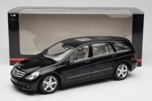 Mercedes R-Class W251 Obsydian Czarny Minichamps 1:18 150034601 Metal — zdjęcie 8 z 8
