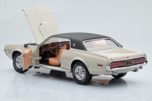Mercury Cougar XR7-G Fawn Sun Star 1:18 1572 Metal — zdjęcie 5 z 8