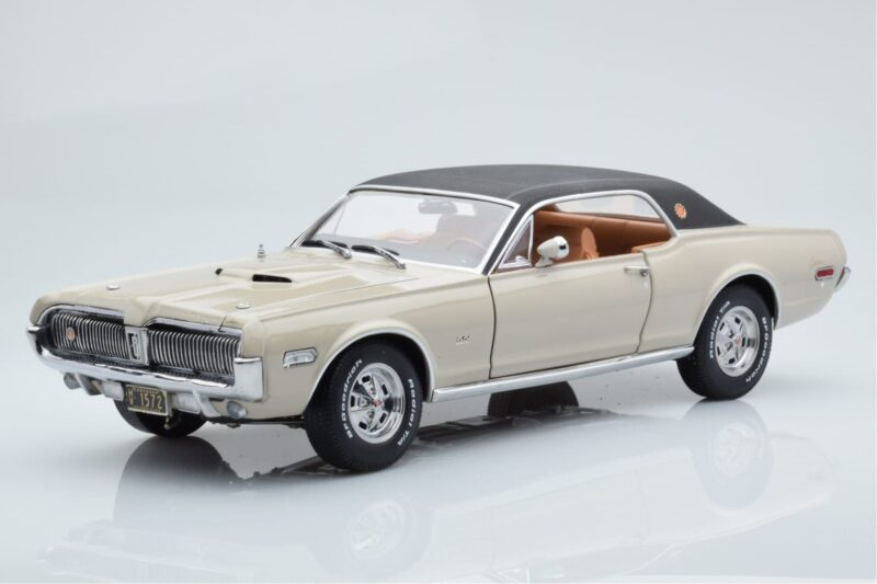 Mercury Cougar XR7-G Fawn Sun Star 1:18 1572 Metal