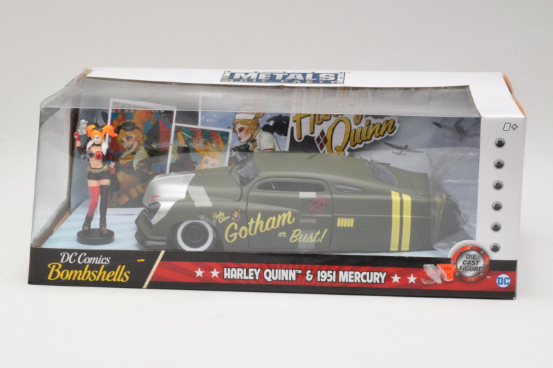 Mercury Gotham or Bust With Harley Quinn Figure Metals Diecast 1:24 Mercury Gotham or Bust With Harley Quinn Figure Metals Diecast 1:24 30456 Metal