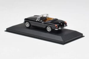 MGB Kabriolet Czarny Minichamps 1:43 430131030 Metal — zdjęcie 3 z 4