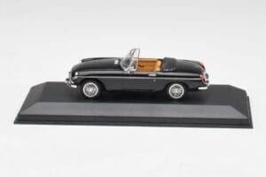 MGB Kabriolet Czarny Minichamps 1:43 430131030 Metal