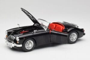 MGA English Roadster Czarny Revell 1:18 84559091 Metal — zdjęcie 2 z 8