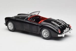 MGA English Roadster Czarny Revell 1:18 84559091 Metal — zdjęcie 7 z 8