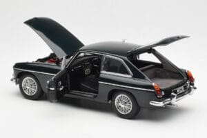 MGB GT Mk2 Coupe Racing Zielony AUTOart 1:18 76602 Metal — zdjęcie 5 z 8