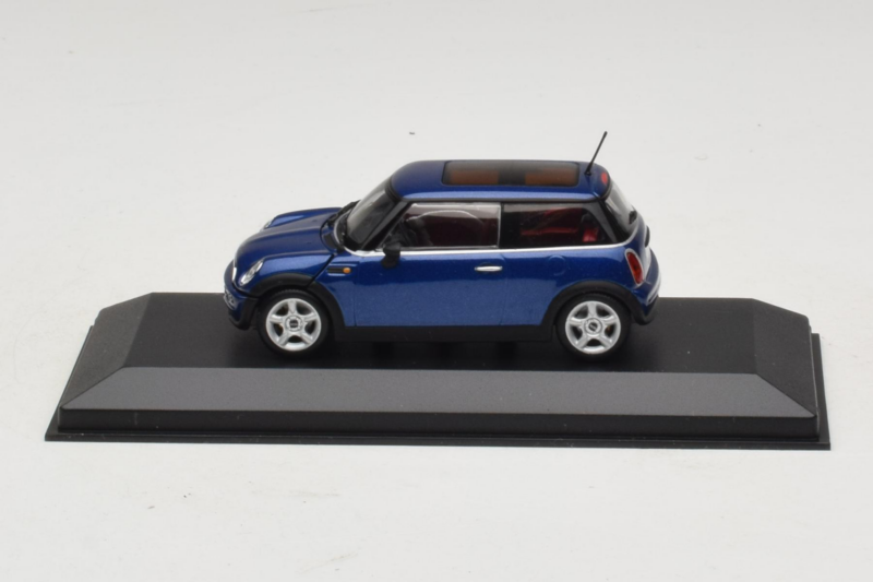 Mini Cooper Kabriolet Niebieski Minichamps 1:43 80420309092-R1 Metal
