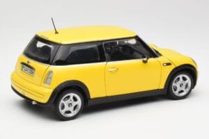 Mini Cooper One R50 Pakiet Aerodynamiczny Żółty Kyosho 1:18 80430148553 Metal — zdjęcie 3 z 8
