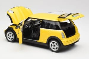 Mini Cooper One R50 Pakiet Aerodynamiczny Żółty Kyosho 1:18 80430148553 Metal — zdjęcie 5 z 8