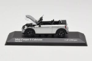 Mini Cooper S R57 Kabriolet Srebrny Minichamps 1:43 431138830 Metal — zdjęcie 5 z 6