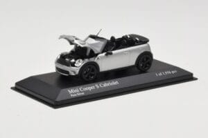 Mini Cooper S R57 Kabriolet Srebrny Minichamps 1:43 431138830 Metal — zdjęcie 6 z 6