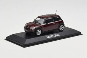 Mini One R50 Ciemny Czerwony Z Czarnym Dachem Minichamps 1:43 MINI008 Metal — zdjęcie 2 z 5