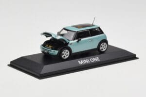 Mini One R50 Jasny Zielony Z Jasno Zielonym Dachem Minichamps 1:43 MINI003 Metal — zdjęcie 2 z 4